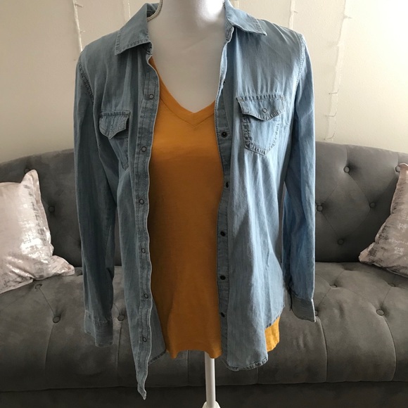 Classic Fit Light Wash Button Down Shirt - Picture 4 of 10